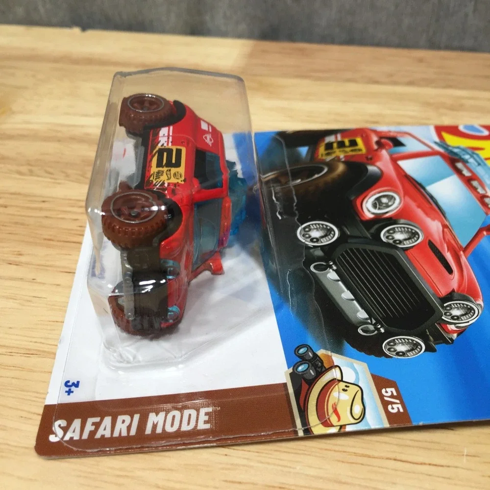 Hot Wheels Toy Car 2025 Safari Mode Lil' Roar 203/250 1:64 Red